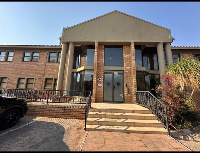 545M² OFFICE TO LET IN CENTURION CENTRAL